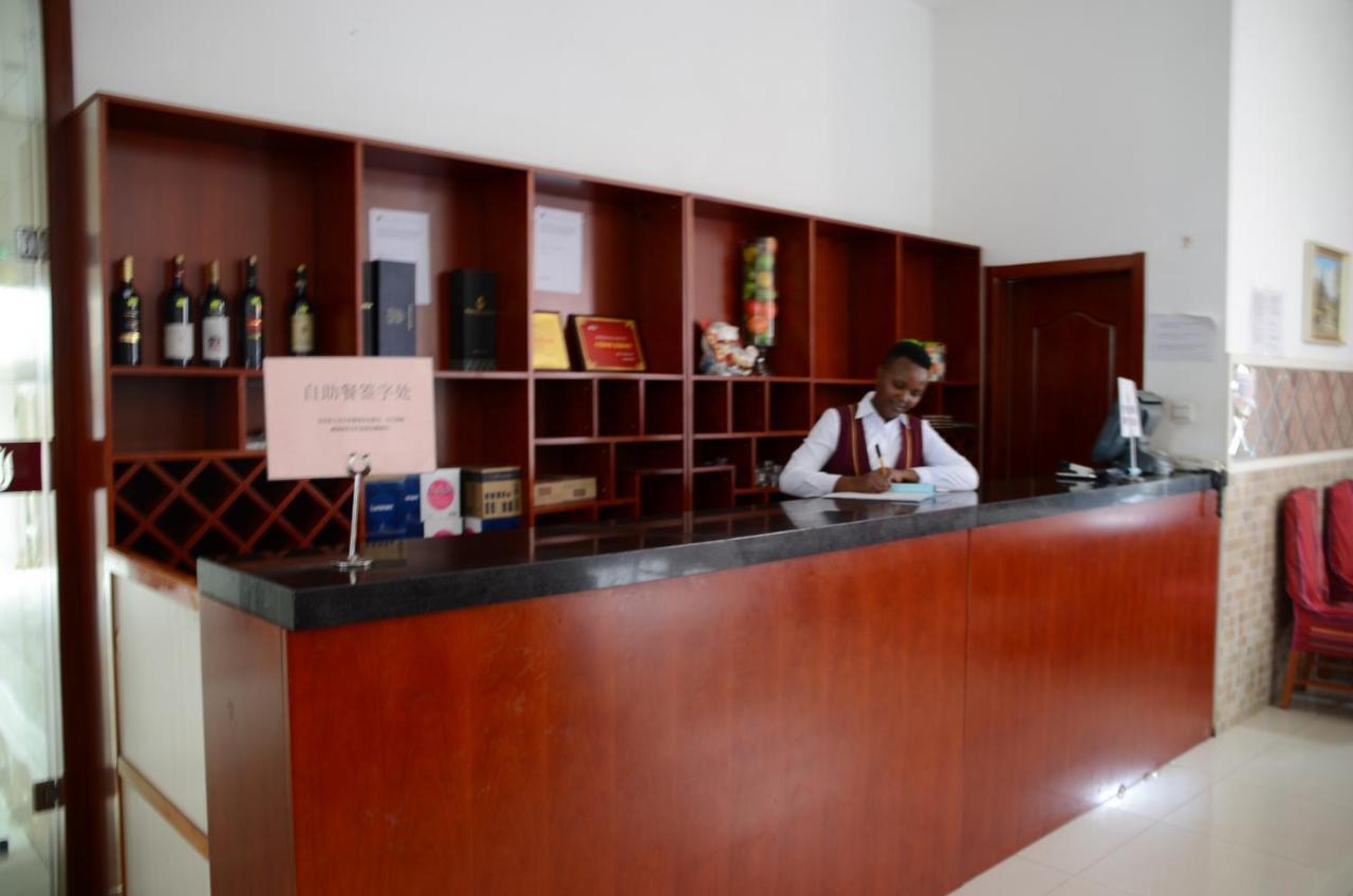 Soluxe Club International Hotel Nairobi Exterior photo
