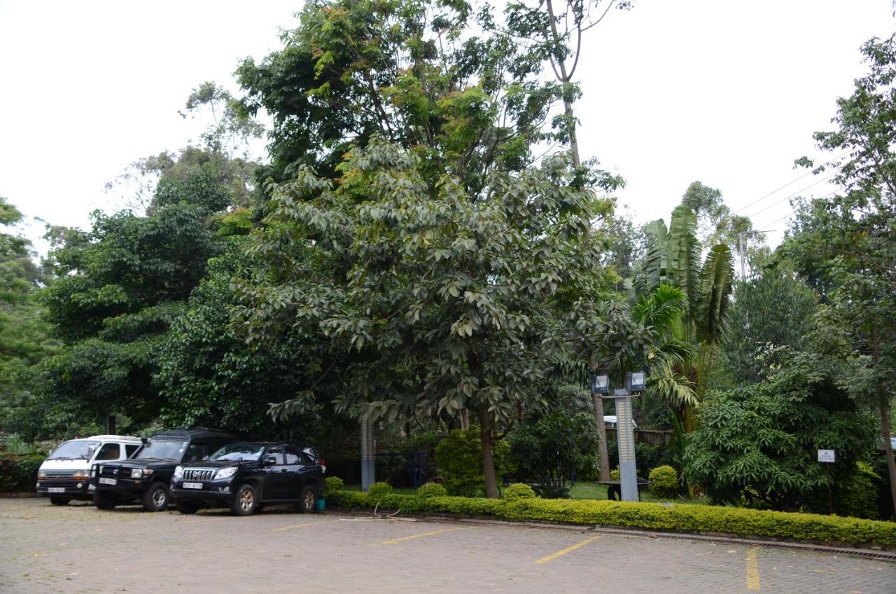 Soluxe Club International Hotel Nairobi Exterior photo